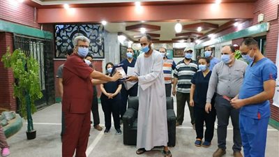 مستشفى قنا العام يعلن خروج أول حالة تعافى من فيروس كورونا 