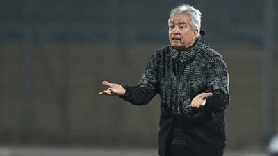 حلمي طولان يدافع عن نفسه بعد هجوم قناة الزمالك