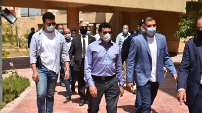 وزير الرياضة يتفقد فرع مركز شباب الجزيرة 2 بـ6 أكتوبر