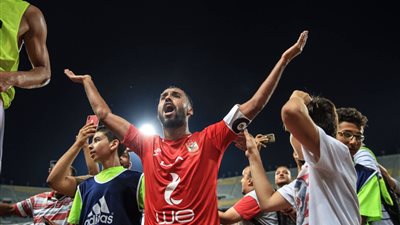 عاجل - حسام عاشور يحسم مصيره من الانتقال إلى الزمالك
