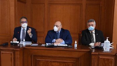 العناني يوضح غرض دمج الصناديق الخاصة للسياحة والآثار