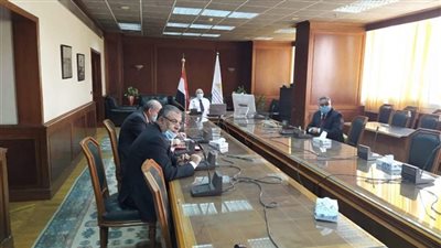 وزير الري يوافق على توصيل المياه إلى ترعة سيناء