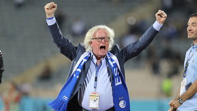 فيفا يغرم استقلال طهران 550 ألف دولار لصالح شايفر