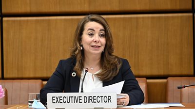 غادة والي: ثلث مدمني المخدرات في العالم من النساء (صور)