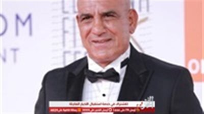 محمد لطفي يستعيد ذكريات طفولته.. 