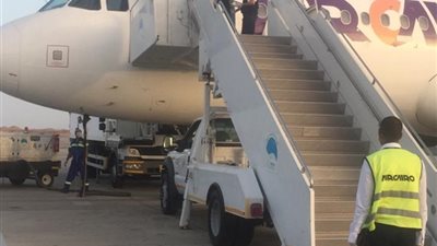 4 وزراء يجرون جولة تفقدية بمطار الغردقة والمنشآت السياحية 