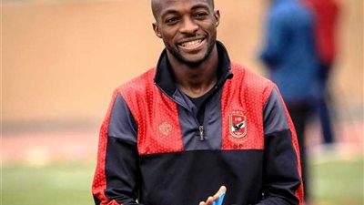 جيرالدو يتوسل للأهلي