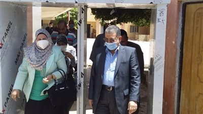 تأخر توزيع أسئلة امتحان العربي بلجان سمالوط في المنيا