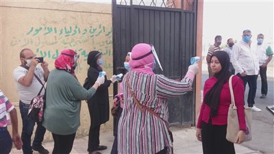 لجان امتحانات الثانوية العامة بالإسكندرية تستقبل الطلاب بإجراءات وقائية مشددة (صور)