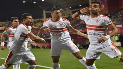 بالأسماء.. كارتيرون يطرد 5 لاعبين من الزمالك