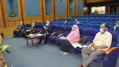 قرار مهم من التعليم بشأن نتائج الطلاب المصريين بالخارج