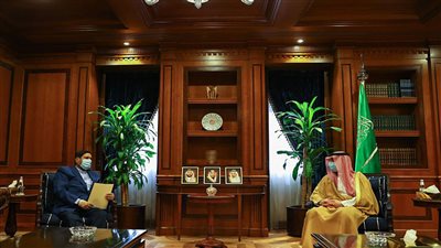 الجبير وسفير موريشيوس يبحثان تعزيز العلاقات مع المملكة