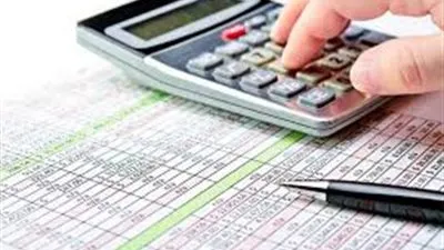 مسئول حكومي يكشف حقيقة فرض ضرائب جديدة على المواطنين 