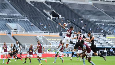 المحمدي يسجل هدفًا في تعادل أستون فيلا ونيوكاسل بالدوري الإنجليزي