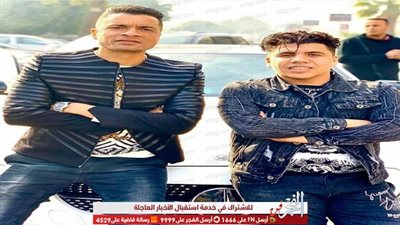 عمر كمال يحتفل بوصول أغنية 