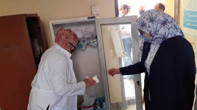 محافظ بني سويف يشدد على الالتزام بالاجراءات الوقائية بلجان الثانوية العامة (صور)