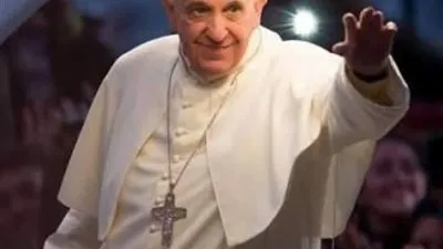 حقيقة صدام قناة فضائية مع الكنيسة الكاثوليكية والهجوم على بابا الفاتيكان