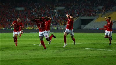 لا تراجع ولا استسلام.. الأهلي مُصمم على ضم القاطرة البشرية