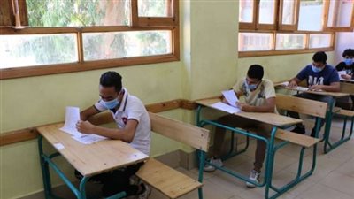 خطأ في سؤال.. 5 مشاهد من امتحان الديناميكا للثانوية العامة