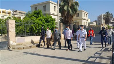 طلاب علمي رياضة بالمنيا: وقت الامتحان ضاع في سؤال ملغي (صور)