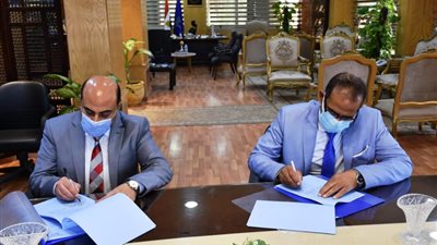 بروتوكول تعاون بين المحافظة وجامعة أسوان لدعم مشروع التحول الرقمي (صور)