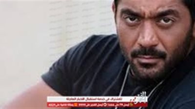 أحمد فلوكس يدعم يوسف الشريف عقب تصريحاته بمنع المشاهد الجنسية