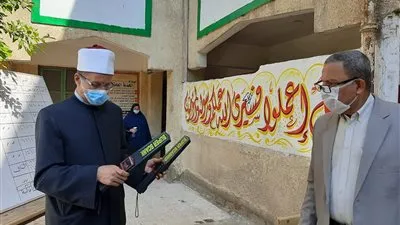 وكيل الأزهر لطلاب الثانوية: نعمل على توفير سبل الراحة لكم 