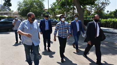 وزير الرياضة يتفقد أندية الأهلي والجزيرة والصيد (صور)
