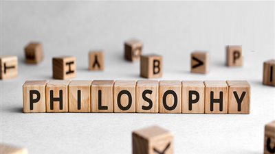 الثانوية العامة 2020 | المراجعة النهائية لمادة الفلسفة والمنطق لطلاب الصف الثالث الثانوي الشعبة الأدبية (المحاضرة 2 أهم الأسئلة المتوقعة في الفلسفة وحلها 2)