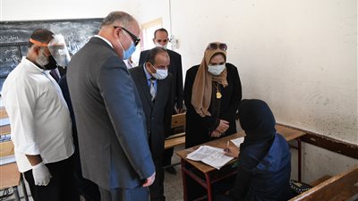 محافظ قنا: متابعة الامتحانات لحظة بلحظة للتعامل مع أي طارئ 