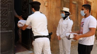 بمناسبة ذكرى 30 يونيو.. الداخلية تواصل تقديم الدعم للأسرة المصرية (صور)