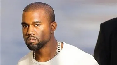 أسمر اللون ومتعدد المواهب.. من هو منافس ترامب الجديد على الرئاسة الأمريكية؟