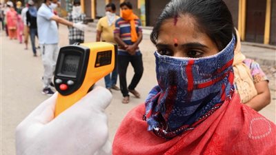 الهند تحتل المركز الثالث عالميًا في إصابات كورونا