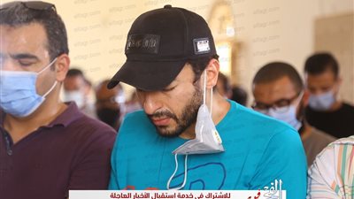 بحضور الليثي وأحمد جمال.. تشييع جثمان والدة حمادة هلال إلى مثواها الأخير (صور)