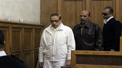 صفوت الشريف يعود مجددا لسجن طرة بعد 7 سنوات من إخلاء سبيله.. فما السبب؟