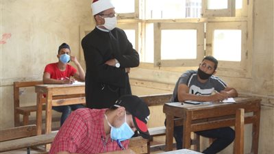 وكيل الأزهر ونائب رئيس الجامعة يتفقدان لجان الثانوية في الغربية