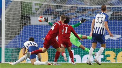 موعد مع التاريخ.. محمد صلاح يقترب من معادلة رقم هنري وشيرار التاريخي