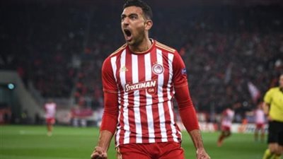 طريق صعب لـ أحمد كوكا مع أولمبياكوس في قرعة الدوري الأوروبي 