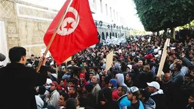 احتجاجات بجنوب تونس ومخاوف من تسلل إرهابيين