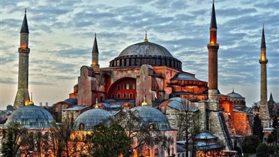 اعرف نبذة عن آيا صوفيا .. بالصور تحويل المتحف لمسجد مرة أخري بقرار رسمي ayasofya camii