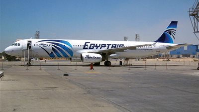 اليوم.. وصول 5 رحلات طيران تقل 915 عاملا من العالقين بالكويت