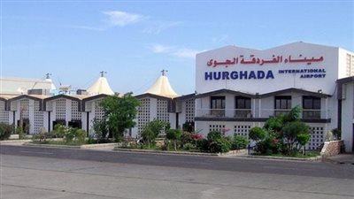 مطار الغردقة الدولي يستقبل 124 سائحًا مجريًا 