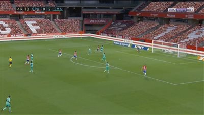 شاهد.. غرناطة يقلص الفارق ويحرز الهدف الأول في شباك الريال 2-1