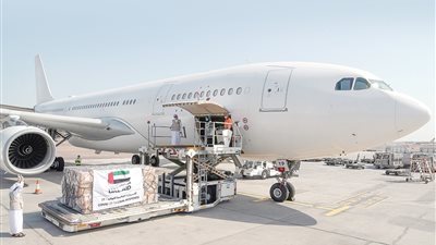 وصول طائرة مساعدات طبية إمارتية إلى المكسيك لمكافحة كورونا