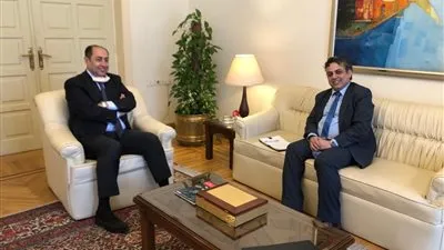 الأمين العام المساعد للجامعة العربية يلتقي ممثل 