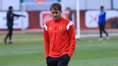 بعد الشيخ.. فايلر يُعطي «استمارة 6» لقاطرة الأهلي البشرية