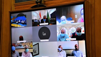 التعليم تناقش إجراءات تصحيح العينة العشوائية لامتحان الكيمياء للثانوية العامة