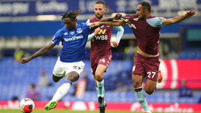 أستون فيلا يتعادل مع إيفرتون 1 / 1 بمشاركة تريزيجيه والمحمدي فى البريميرليج 