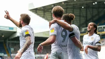 بمشاركة أحمد حجازي.. وست بروميتش يسقط أمام هيدرسفيلد بالشامبيونشيب.. وليدز يونايتد يصعد رسميا للبريميرليج 