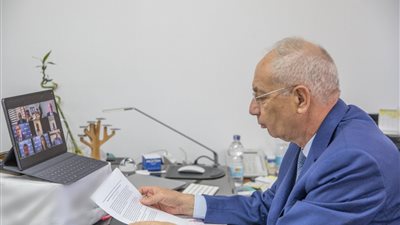 رئيس اقتصادية قناة السويس: نعمل على جذب صناعات إلكترونية وغذائية وبتروكيماويات في المناطق الصناعية المتكاملة 